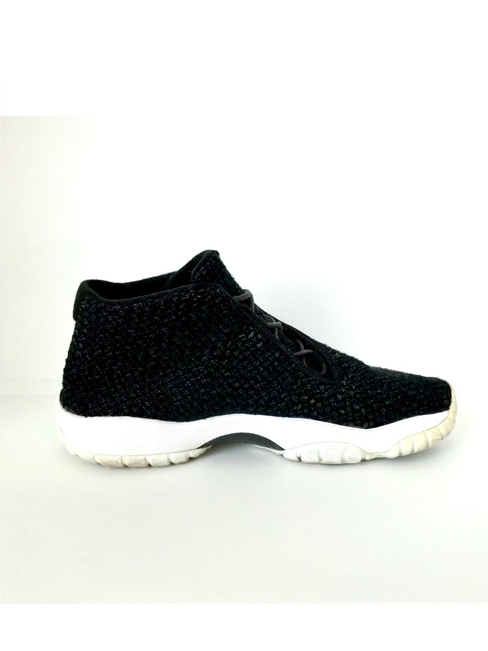 Nike Air Jordan Future 656504-021 Black/White Gold Woven Sneaker US 8 EU 38.5